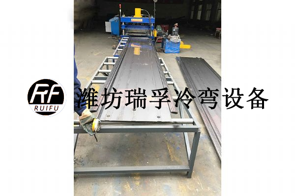 陽(yáng)極板設(shè)備