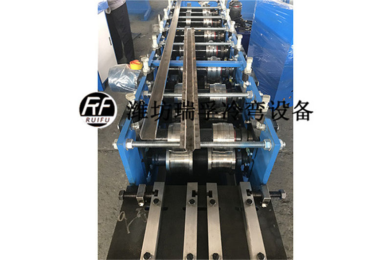U型橫擔設備40X20.jpg